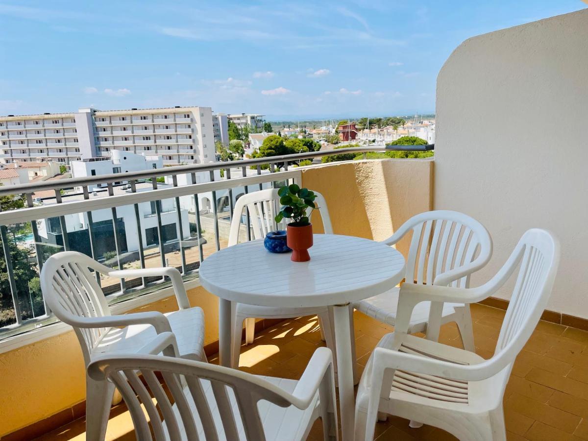 Port Thalassa 4/3 Apartment Росес Екстериор снимка